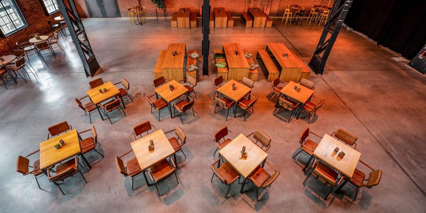 Gezellige inrichting van restaurant de kampanje.